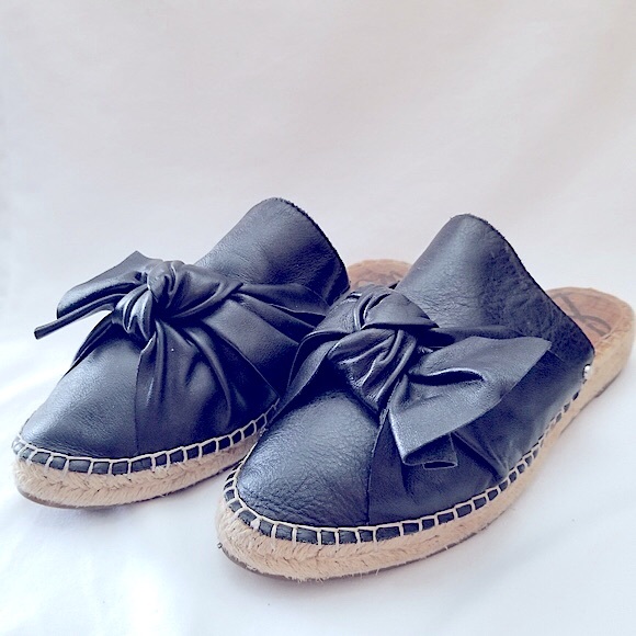 🖤🎀Sam Edelman Comfy Chic ‘Lynda’ Black Leather Bow Slipons Mules 7.5 🎀🖤 - Picture 5 of 16